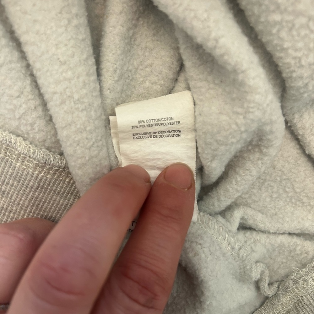 Lucky Brand Light Gray Crewneck Sweatshirt with Black LUCKY Logo - Picture 6 of 8